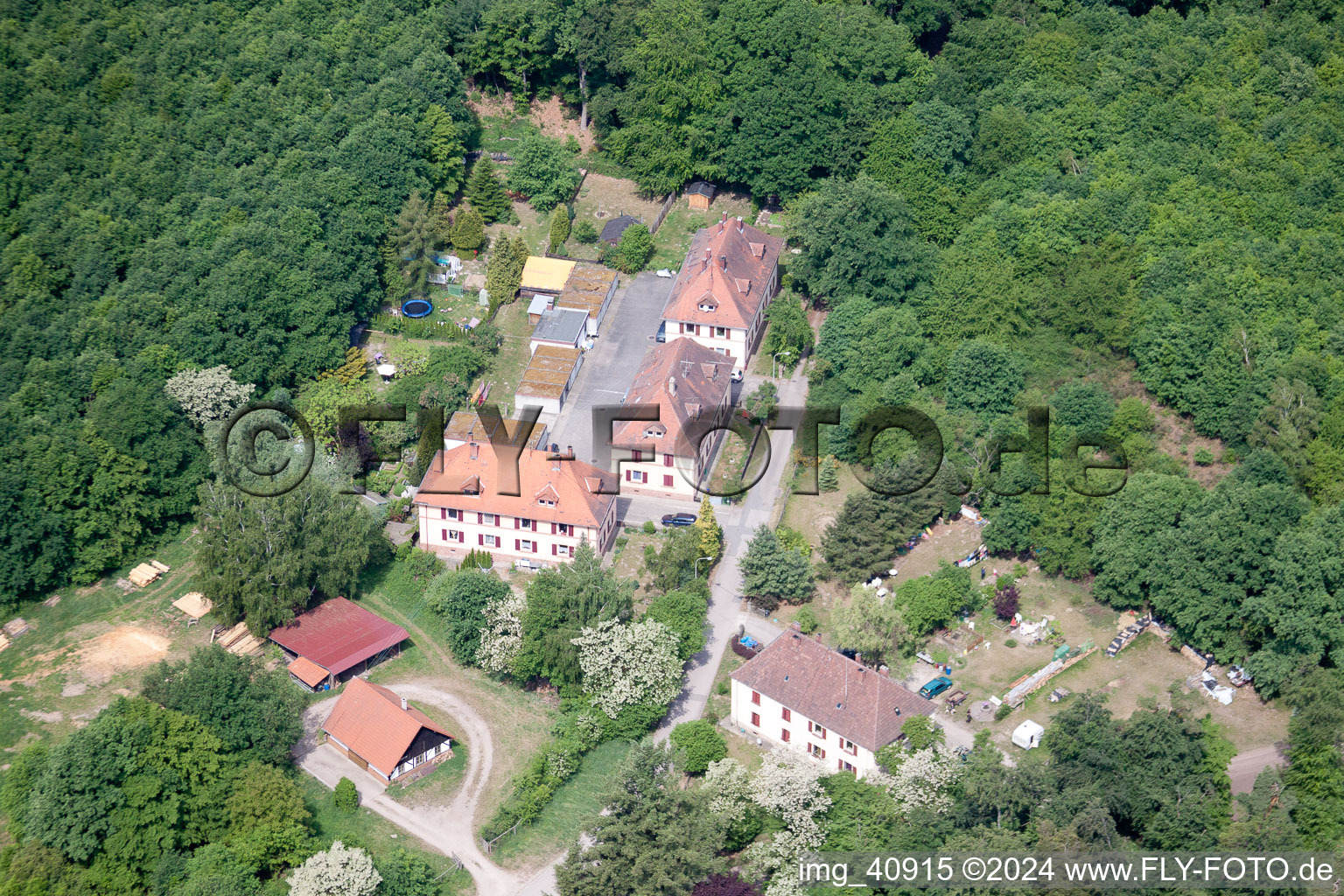 Scheibenhardt (Pfalz), Seufzerallee 4 im Bundesland Rheinland-Pfalz, Deutschland von der Drohne aus gesehen
