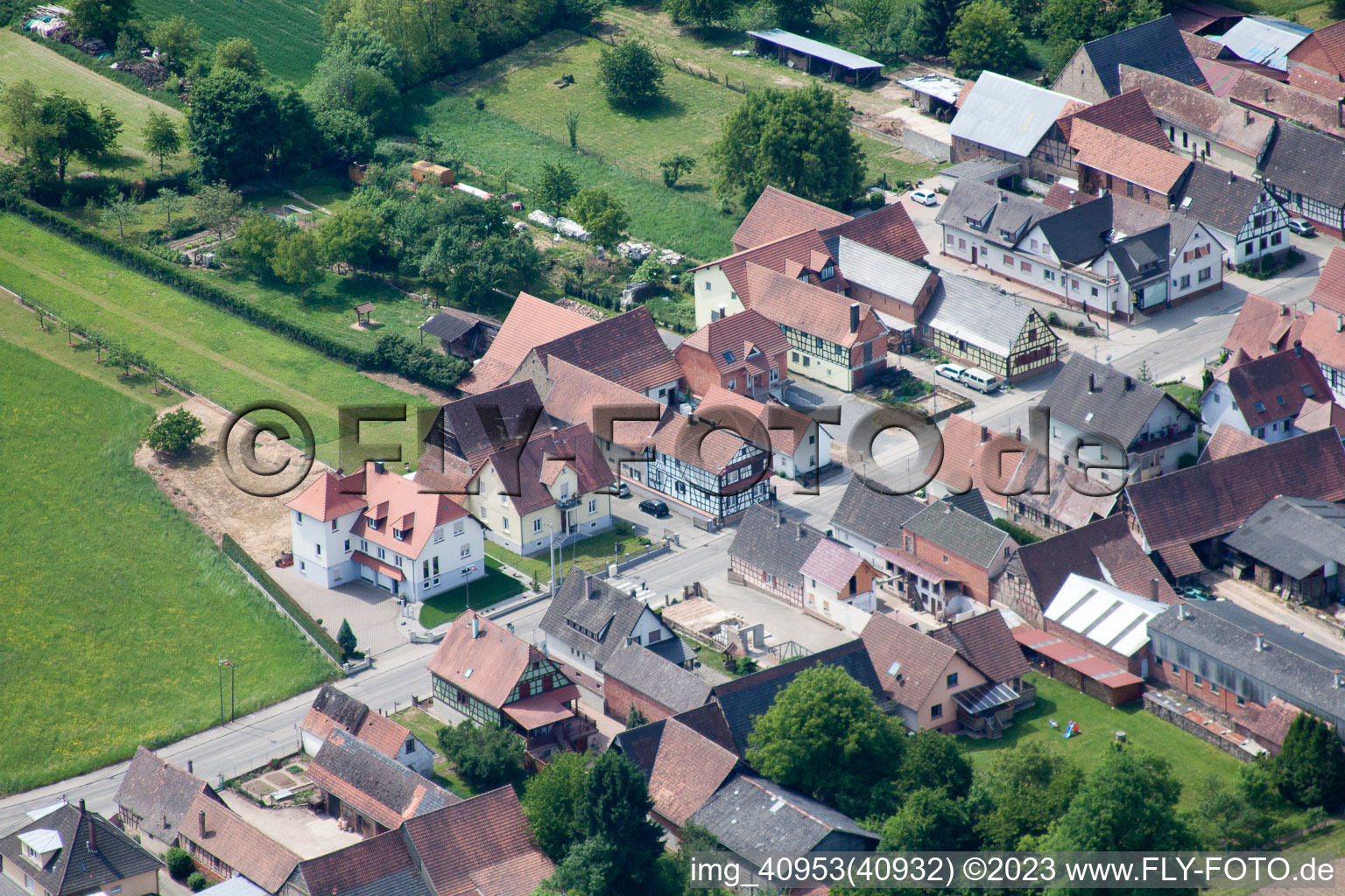 Scheibenhard im Bundesland Bas-Rhin, Frankreich aus der Luft betrachtet