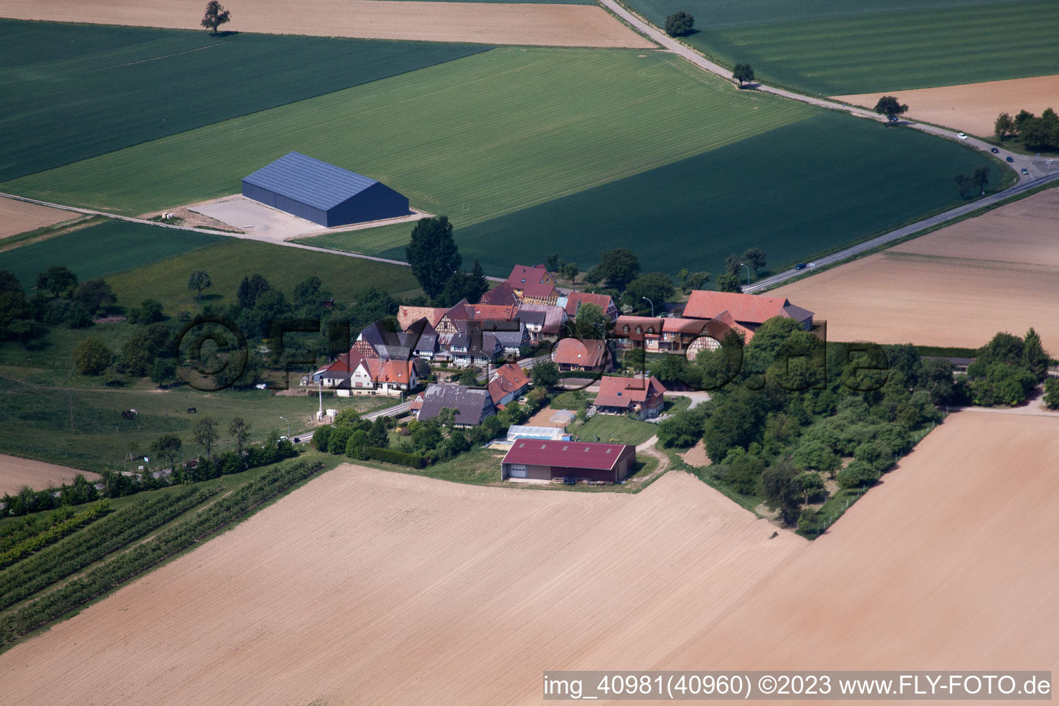 Luftbild von Schleithal im Bundesland Bas-Rhin, Frankreich