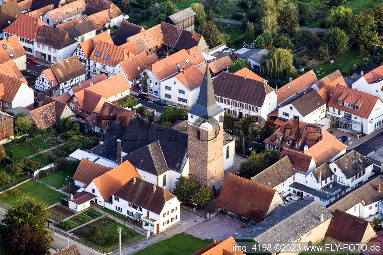 Luftbild von Schaidt, Kirche in Wörth am Rhein im Bundesland Rheinland-Pfalz, Deutschland