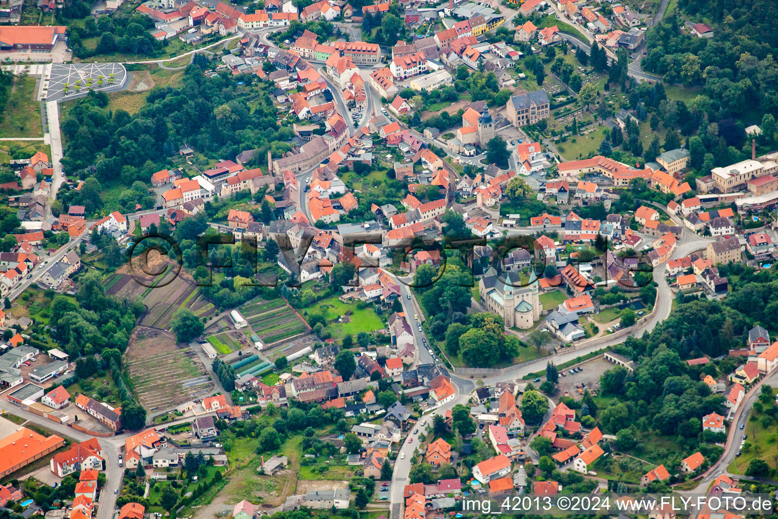 Luftbild von Ortsansicht der Straßen und Häuser der Wohngebiete in Bad Suderode in Quedlinburg im Bundesland Sachsen-Anhalt, Deutschland