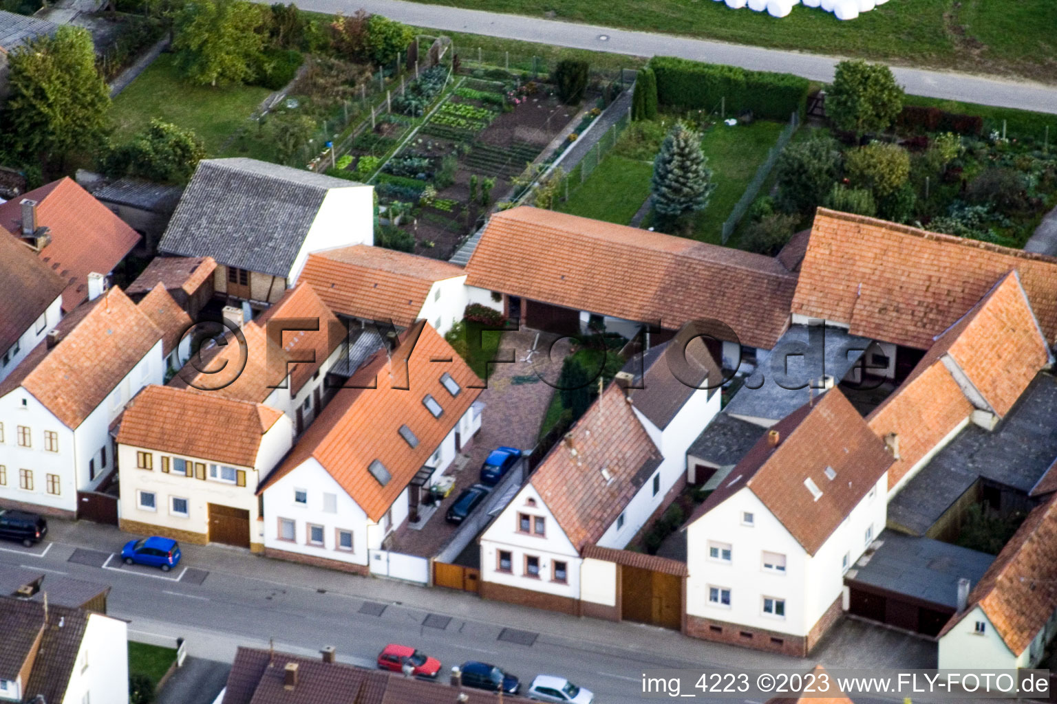 Kandel Saarstr im Bundesland Rheinland-Pfalz, Deutschland aus der Drohnenperspektive