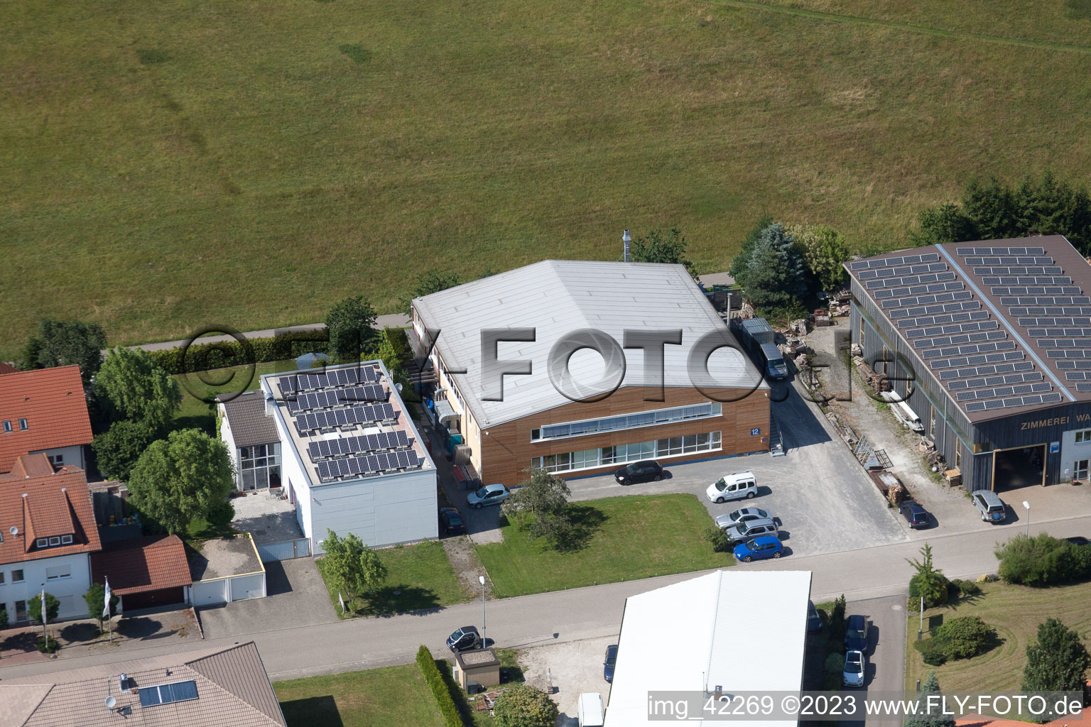 Luftaufnahme von Pfaffenrot, Gewerbegebiet Im Schwarzenbusch im Bundesland Baden-Württemberg, Deutschland