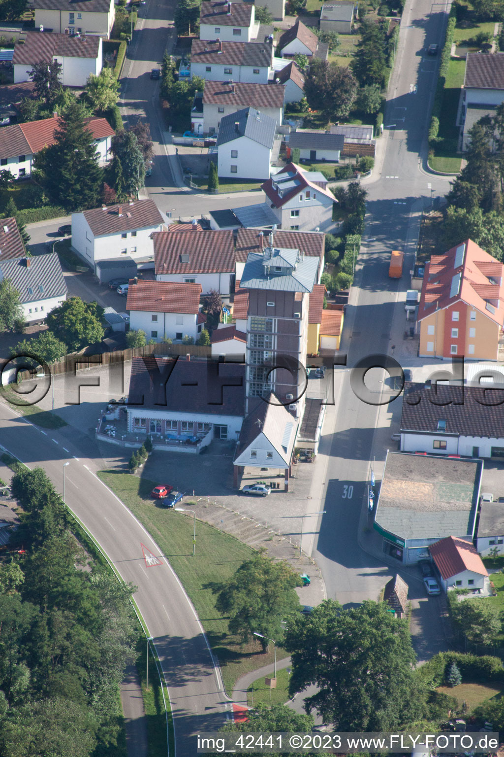 Luftaufnahme von Jockgrim, Ludovici-Hochhaus im Bundesland Rheinland-Pfalz, Deutschland