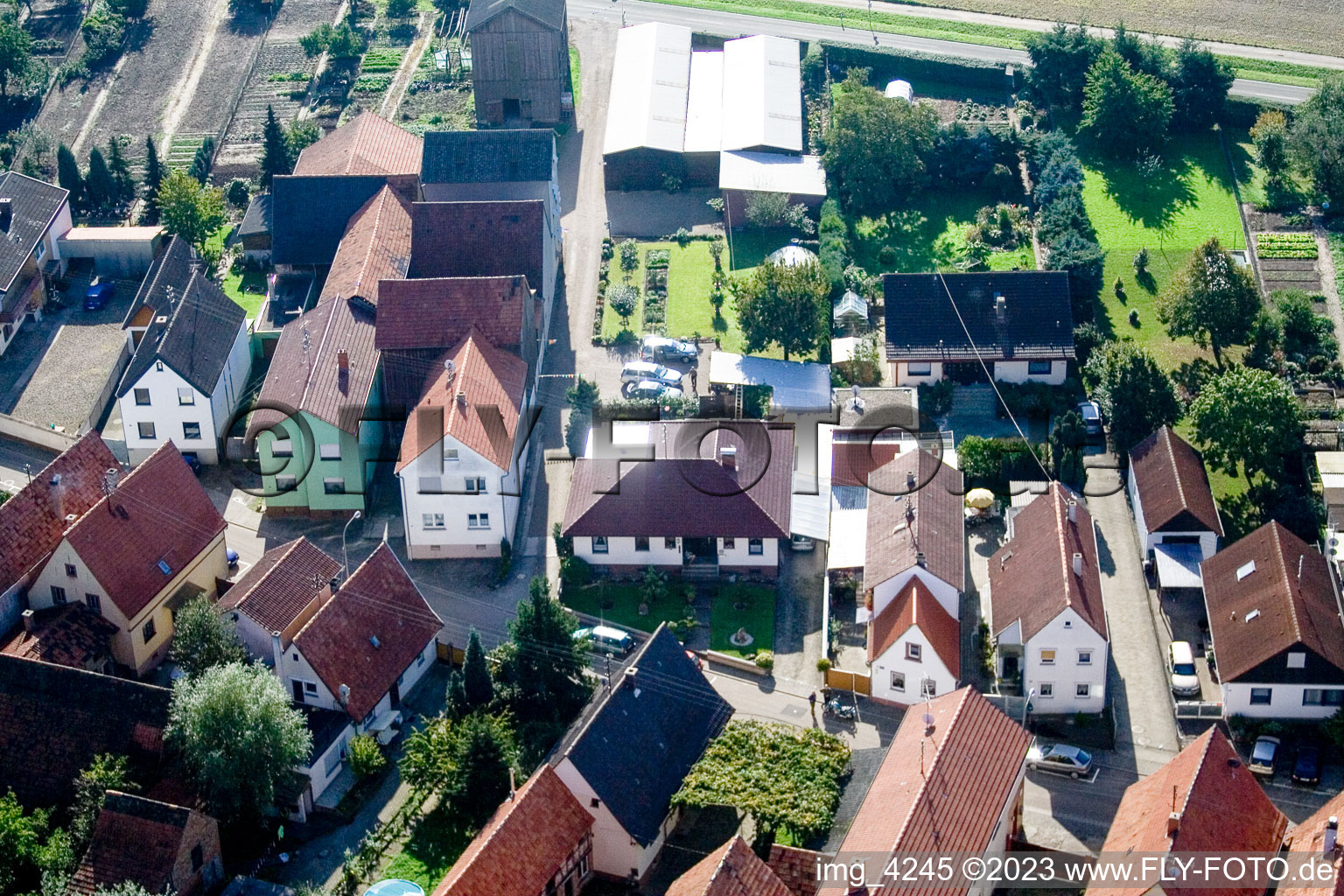 Drohnenbild von Kandel-Minderslachen, Brehmstr im Bundesland Rheinland-Pfalz, Deutschland