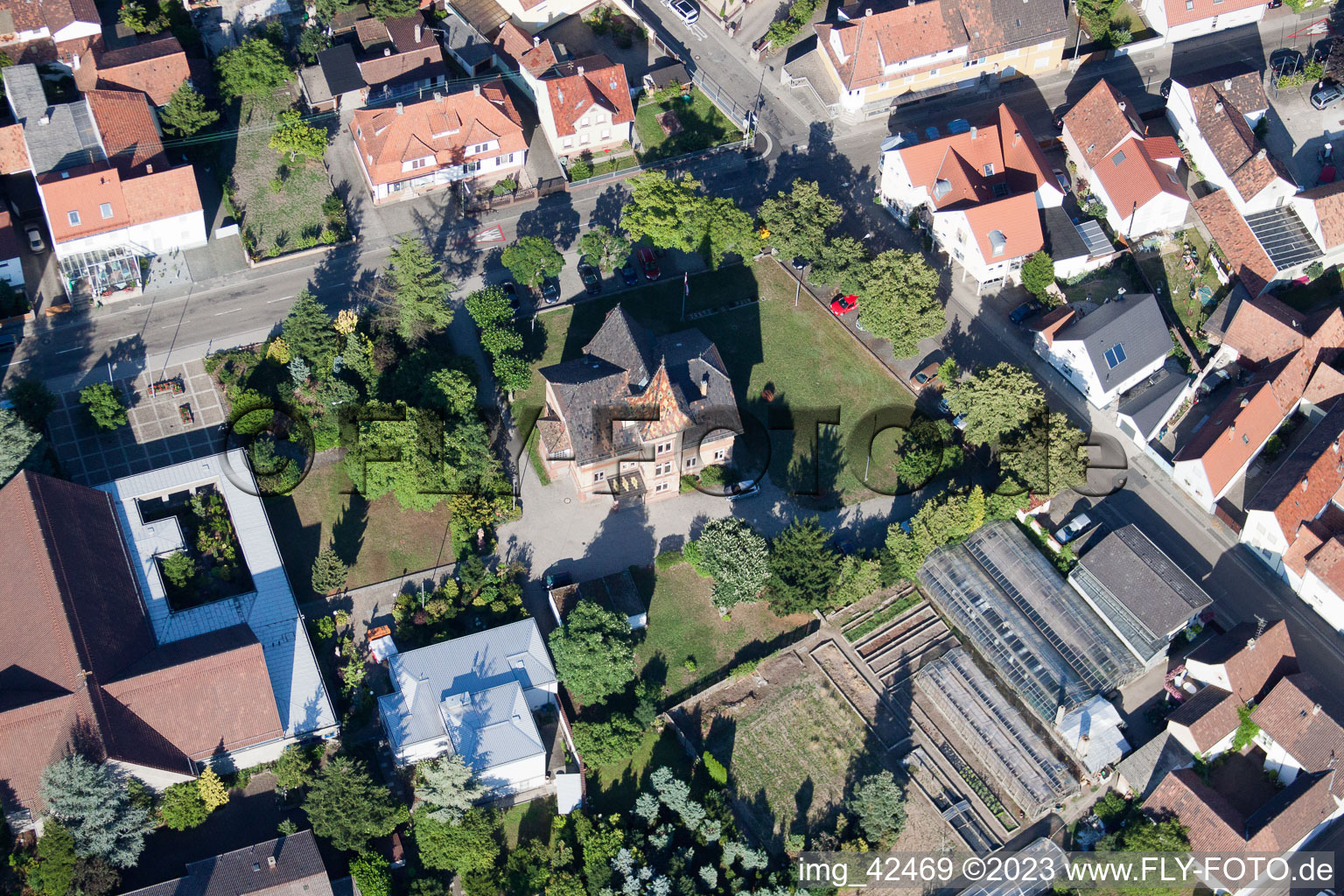 Luftaufnahme von Jockgrim, Rathaus im Bundesland Rheinland-Pfalz, Deutschland