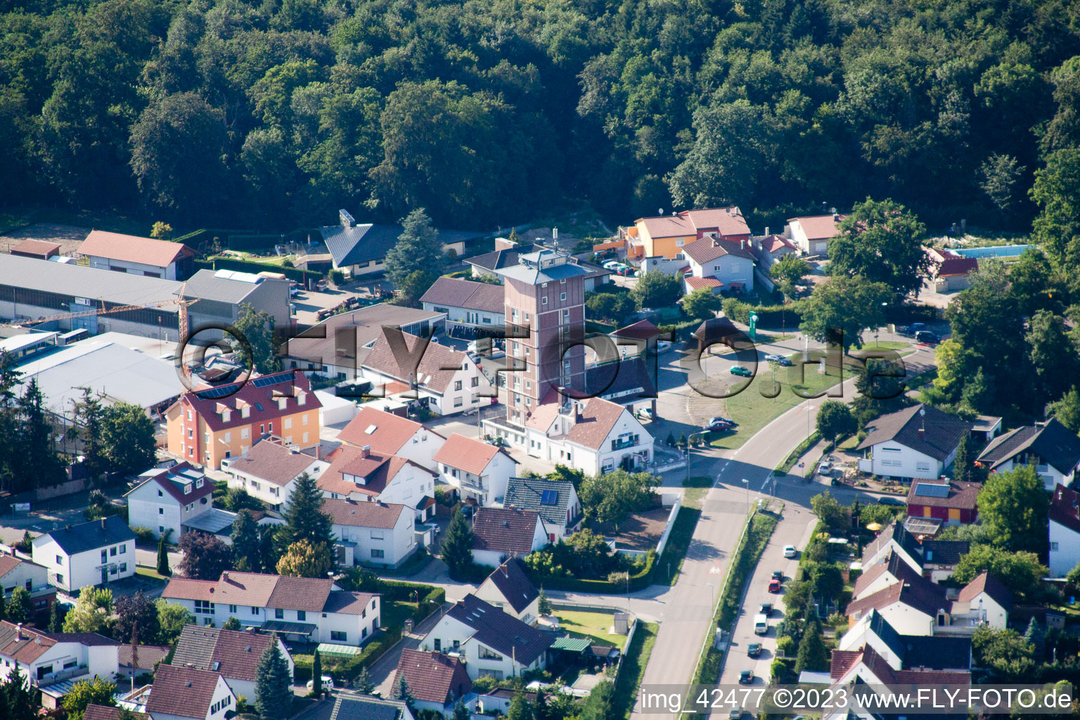 Schrägluftbild von Jockgrim, Ludovici-Hochhaus im Bundesland Rheinland-Pfalz, Deutschland