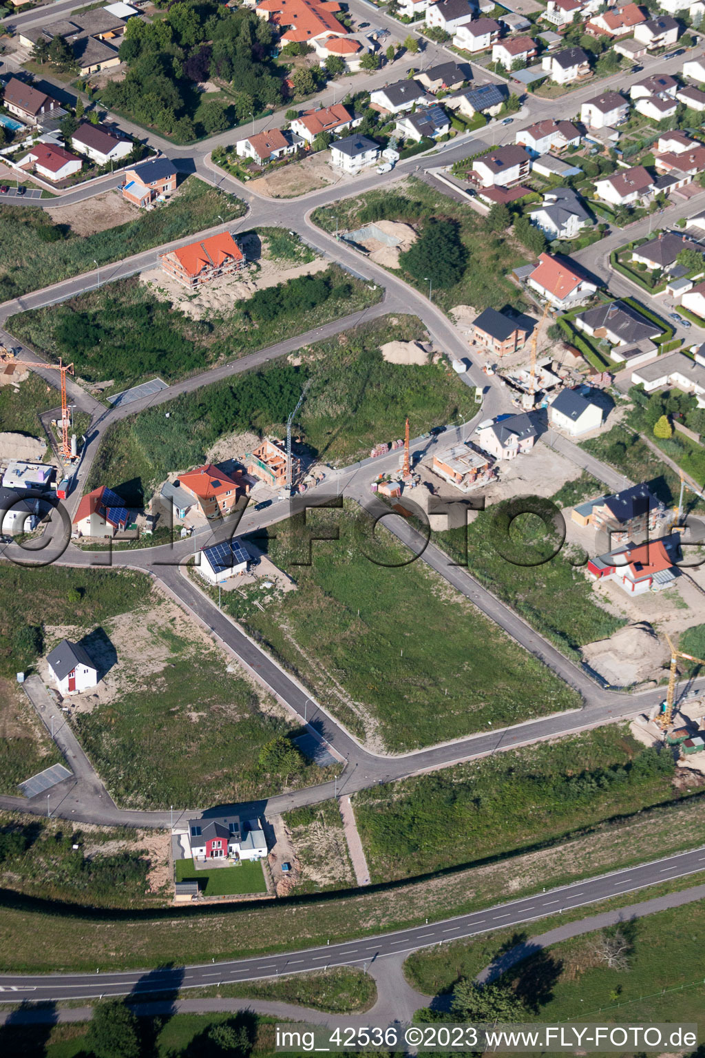 Jockgrim, Neubaugebiet West im Bundesland Rheinland-Pfalz, Deutschland aus der Luft