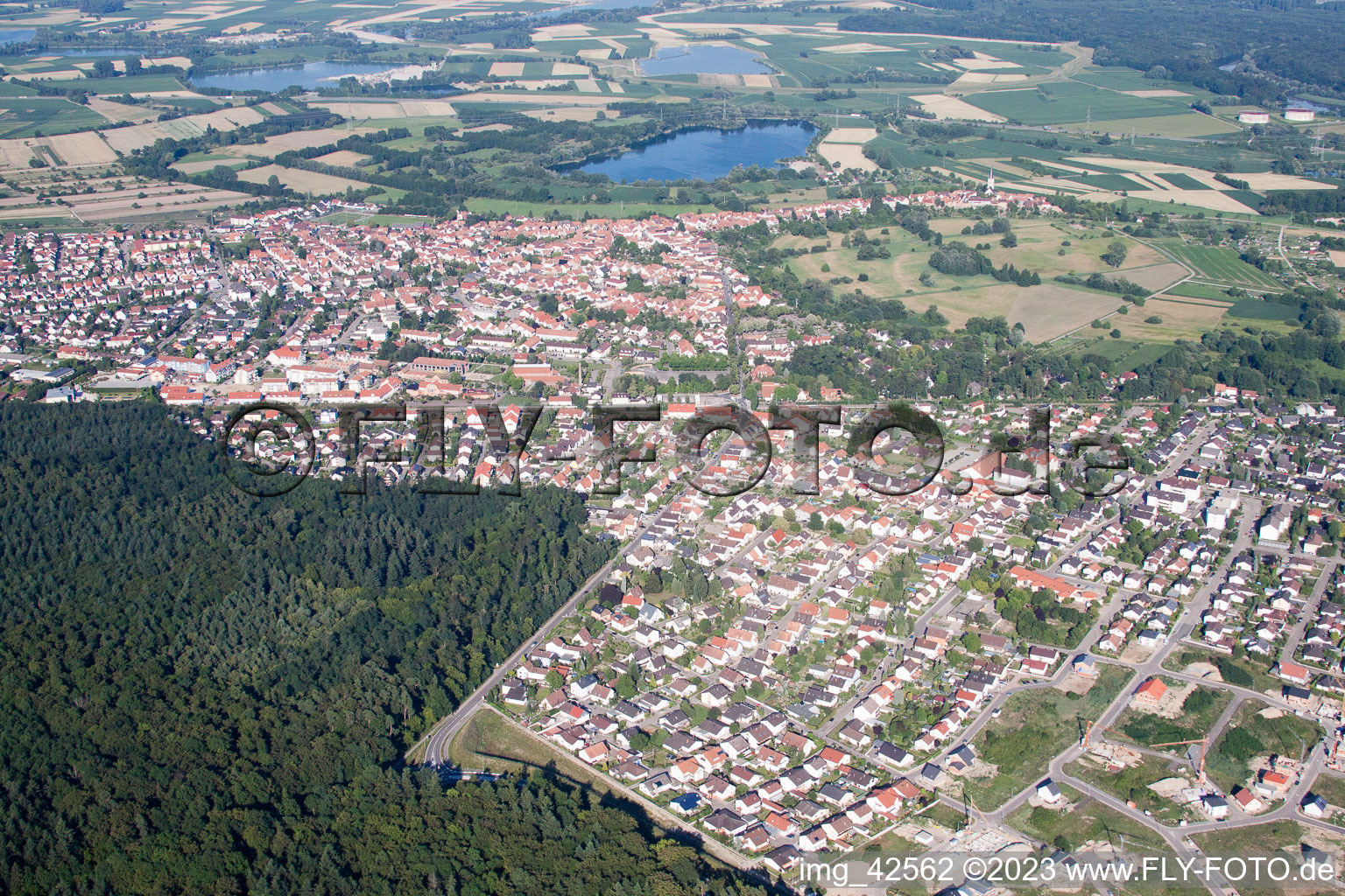 Jockgrim von Nordwesten im Bundesland Rheinland-Pfalz, Deutschland