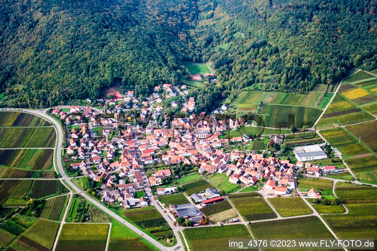 Luftbild von Eschbach von Osten im Bundesland Rheinland-Pfalz, Deutschland