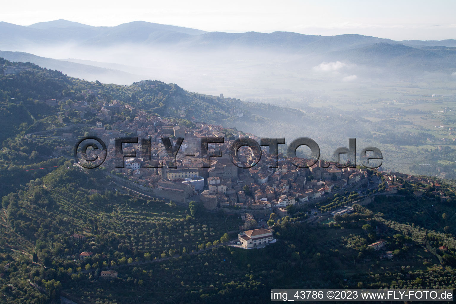 Luftbild von Cortona im Bundesland Toscana, Italien