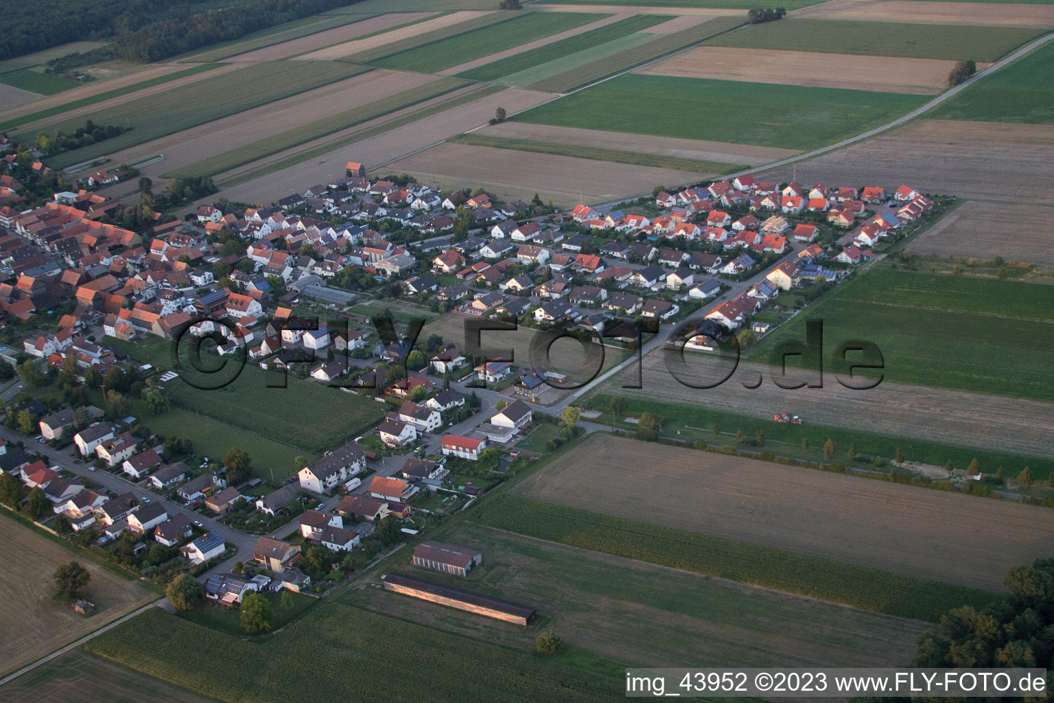 Ortsteil Hayna in Herxheim bei Landau/Pfalz im Bundesland Rheinland-Pfalz, Deutschland von oben gesehen
