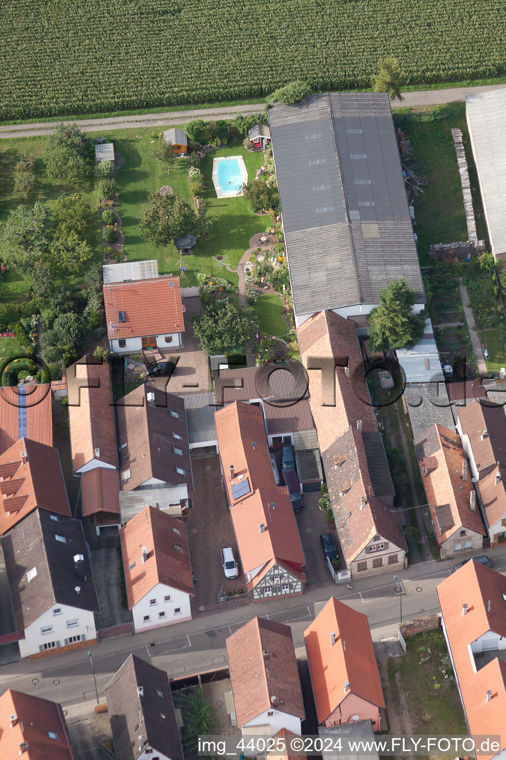 Schrägluftbild von Kandel, Saarstr im Bundesland Rheinland-Pfalz, Deutschland