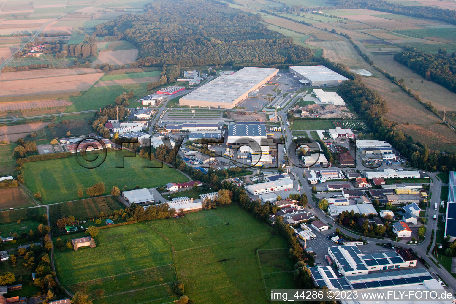 Luftbild von Kandel, Gewerbegebiet Horst im Ortsteil Minderslachen im Bundesland Rheinland-Pfalz, Deutschland