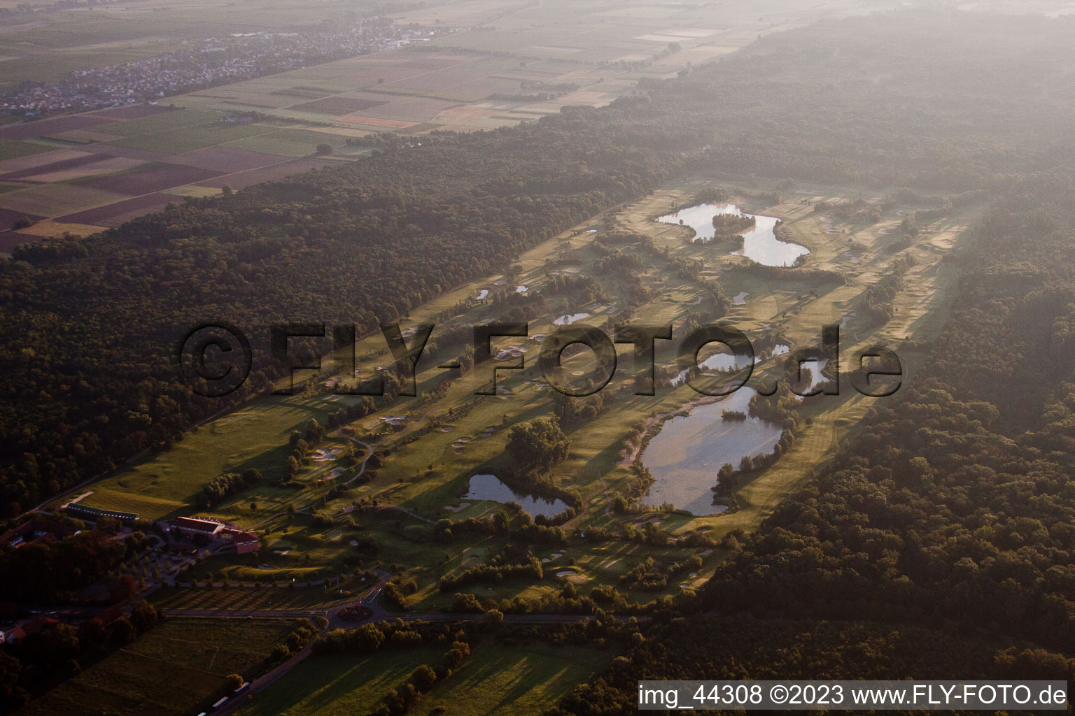 Luftaufnahme von Essingen, Golfclub im Bundesland Rheinland-Pfalz, Deutschland