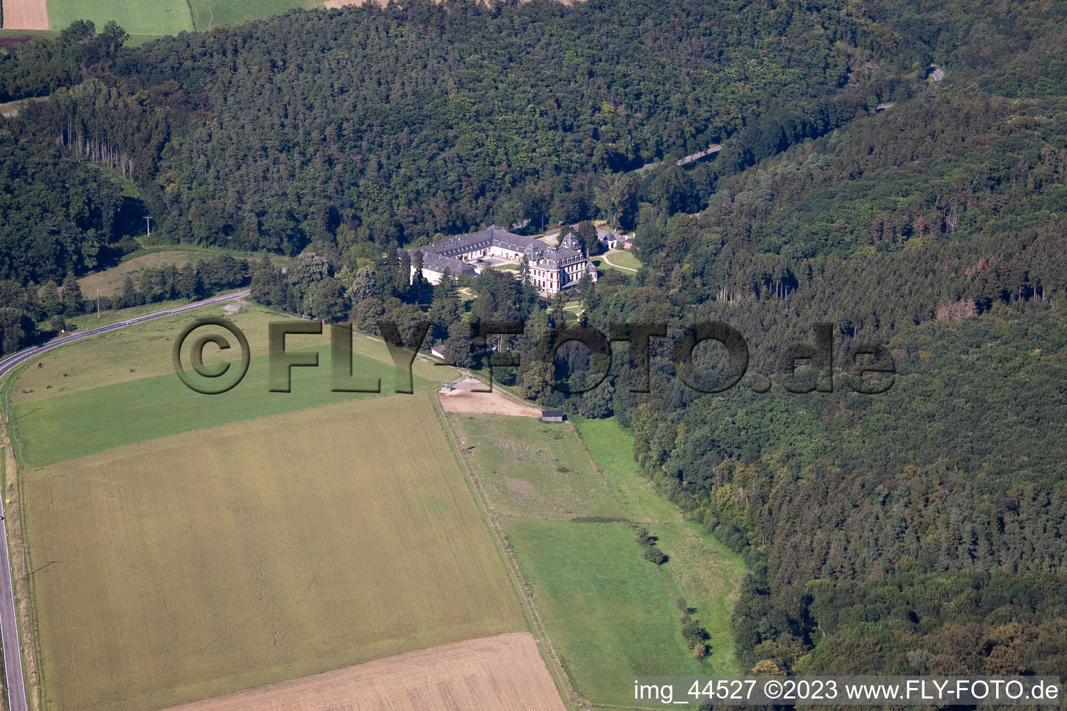 Schloss Ahrental in bei Sinzig im Bundesland Rheinland-Pfalz, Deutschland