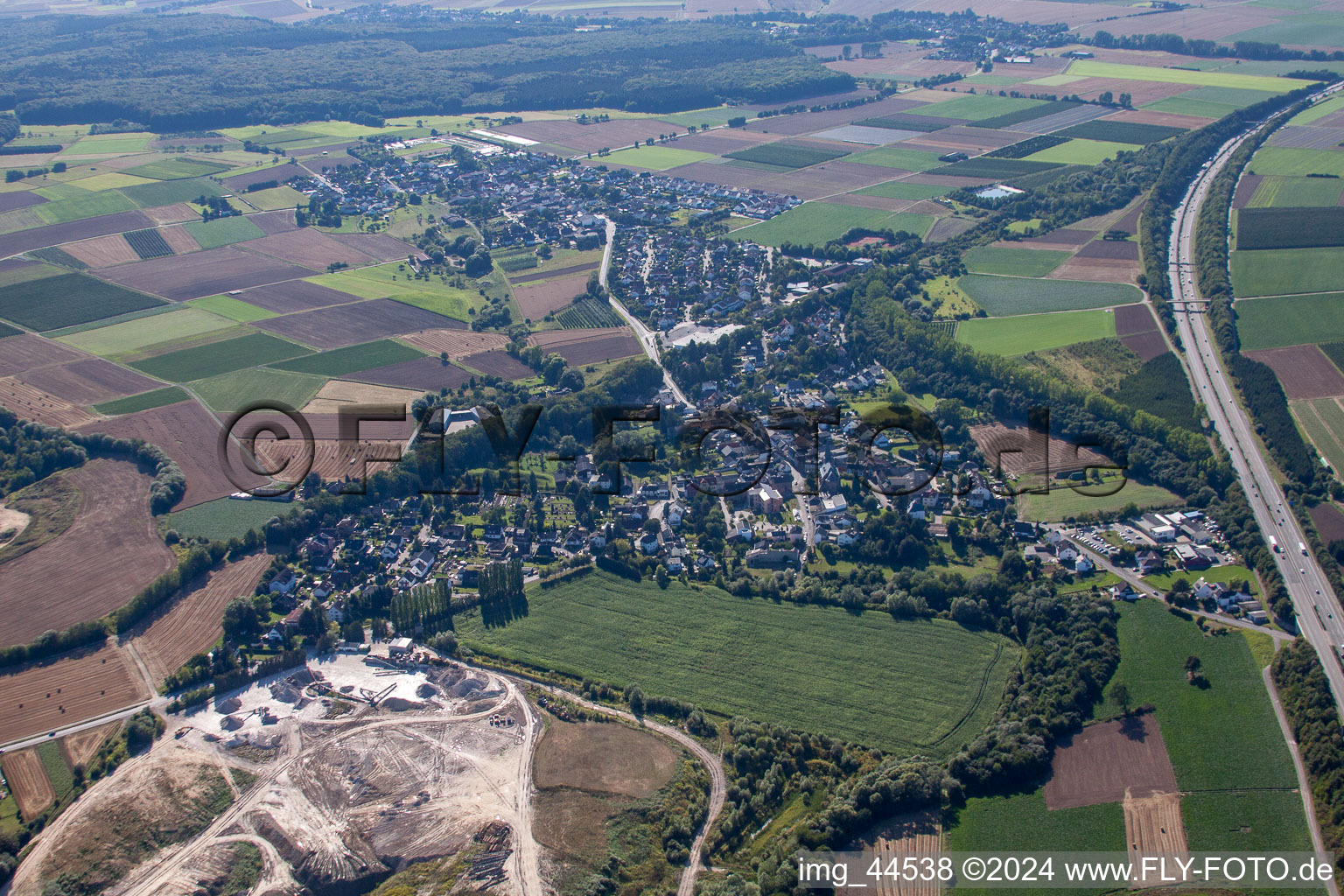 Schrägluftbild von Grafschaft im Bundesland Rheinland-Pfalz, Deutschland