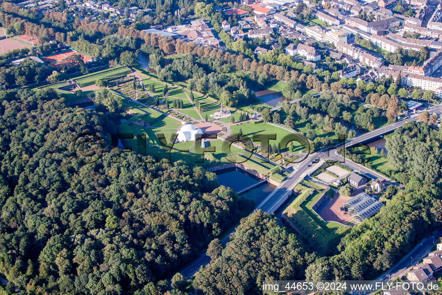 Luftbild von Parkanlage Pulvermagazin Jülich / Brückenkopfpark in Jülich im Bundesland Nordrhein-Westfalen, Deutschland