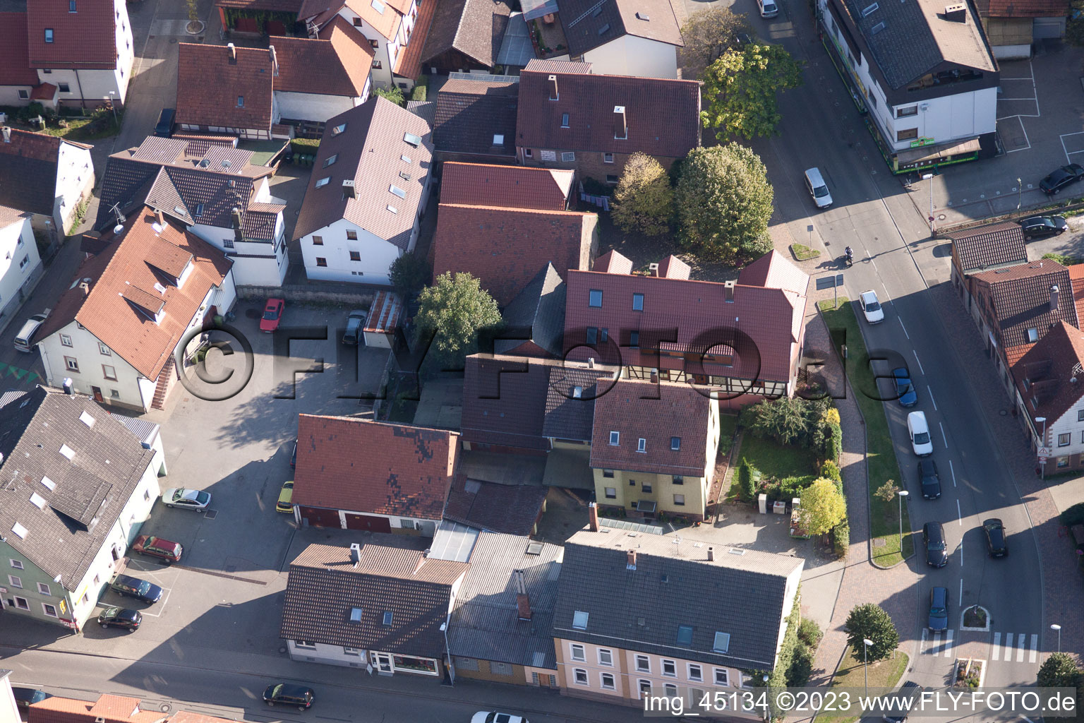 Langensteinbach, Hauptstr in Karlsbad im Bundesland Baden-Württemberg, Deutschland vom Flugzeug aus