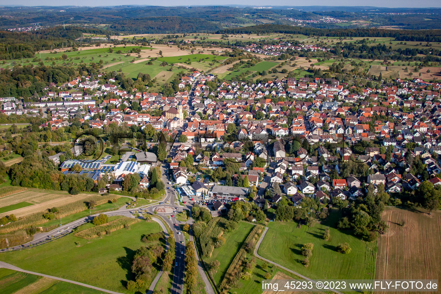 Luftbild von Langensteinbach von Westen in Karlsbad im Bundesland Baden-Württemberg, Deutschland