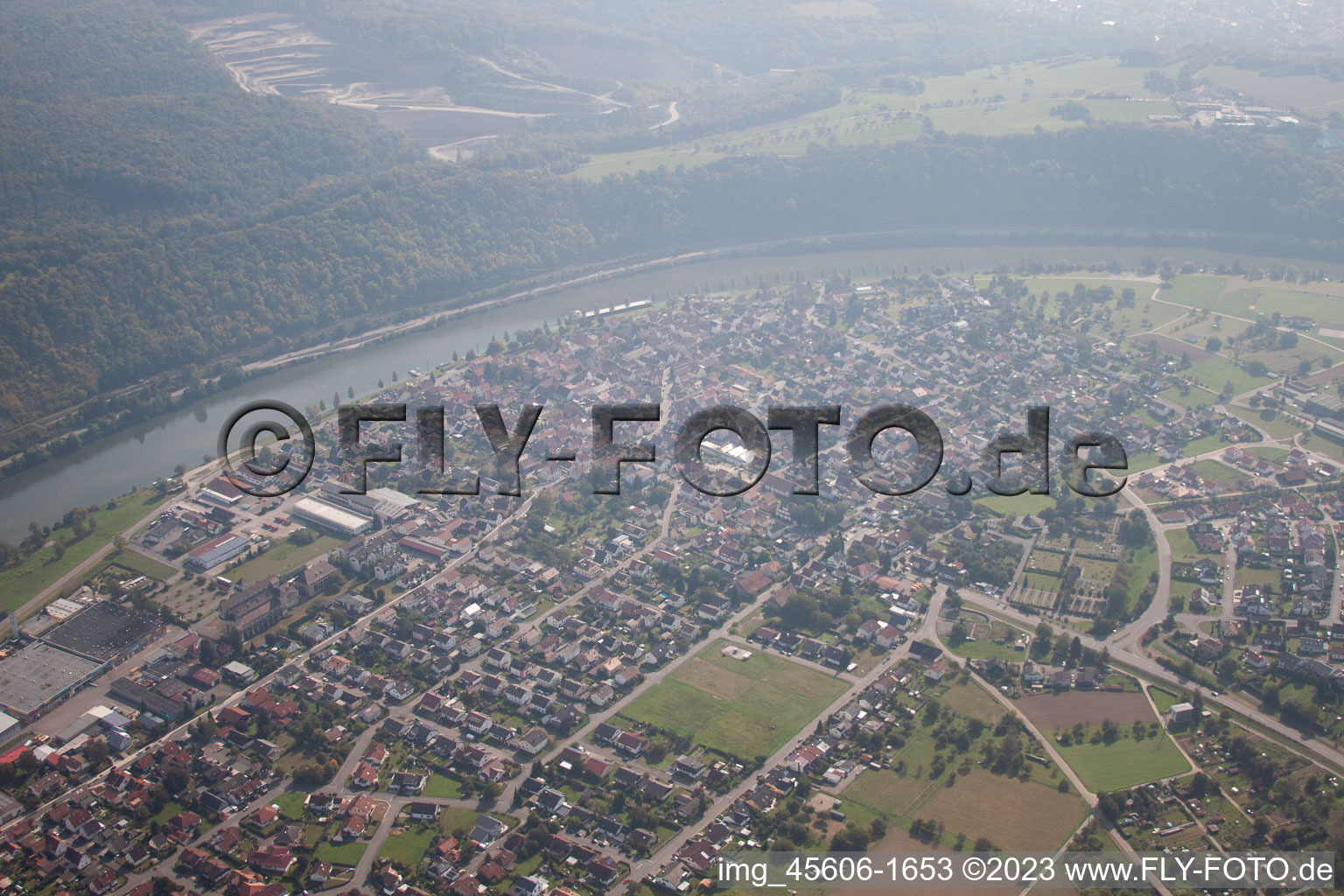 Luftaufnahme von Haßmersheim im Bundesland Baden-Württemberg, Deutschland