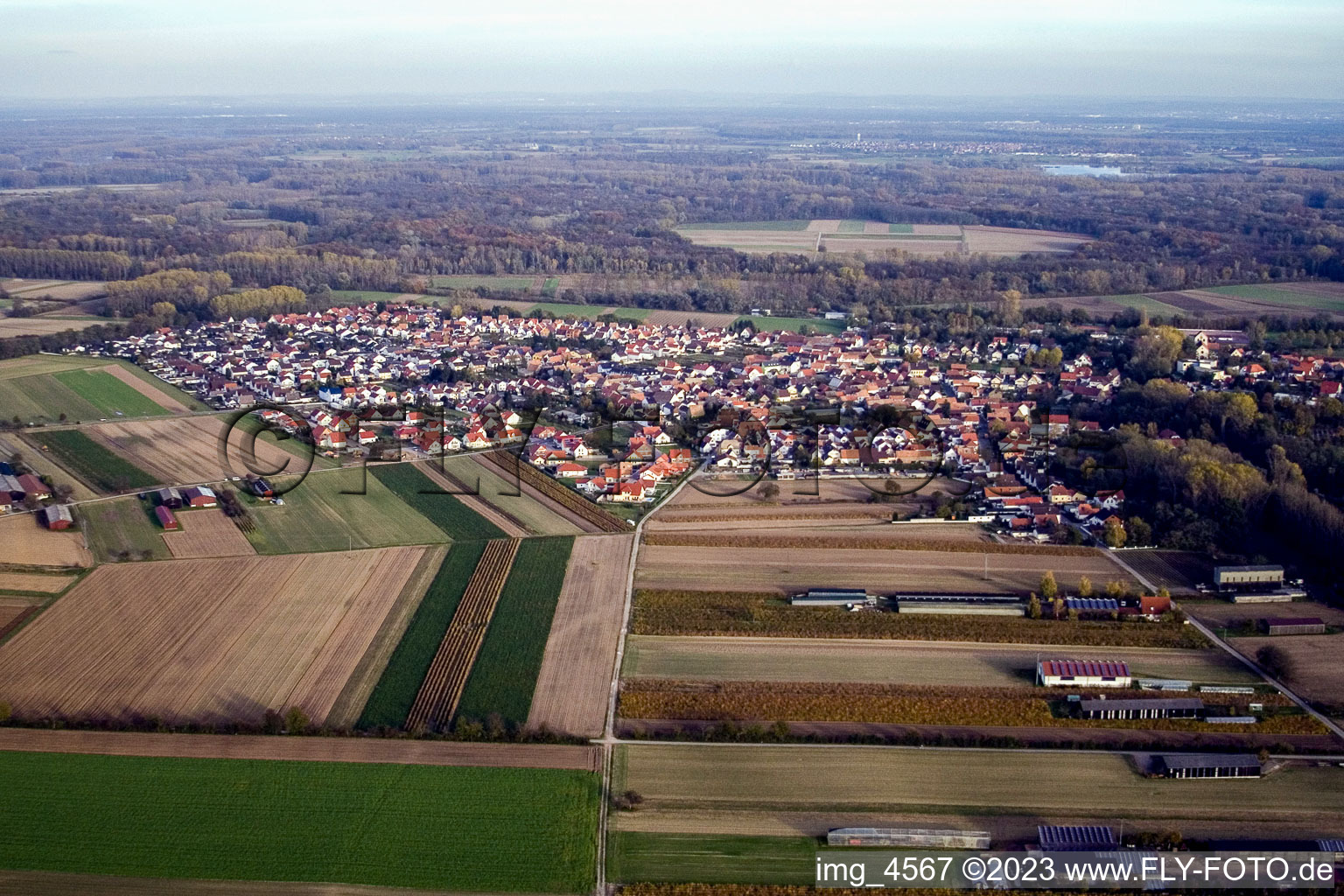 Luftbild von Hördt von Westen im Bundesland Rheinland-Pfalz, Deutschland