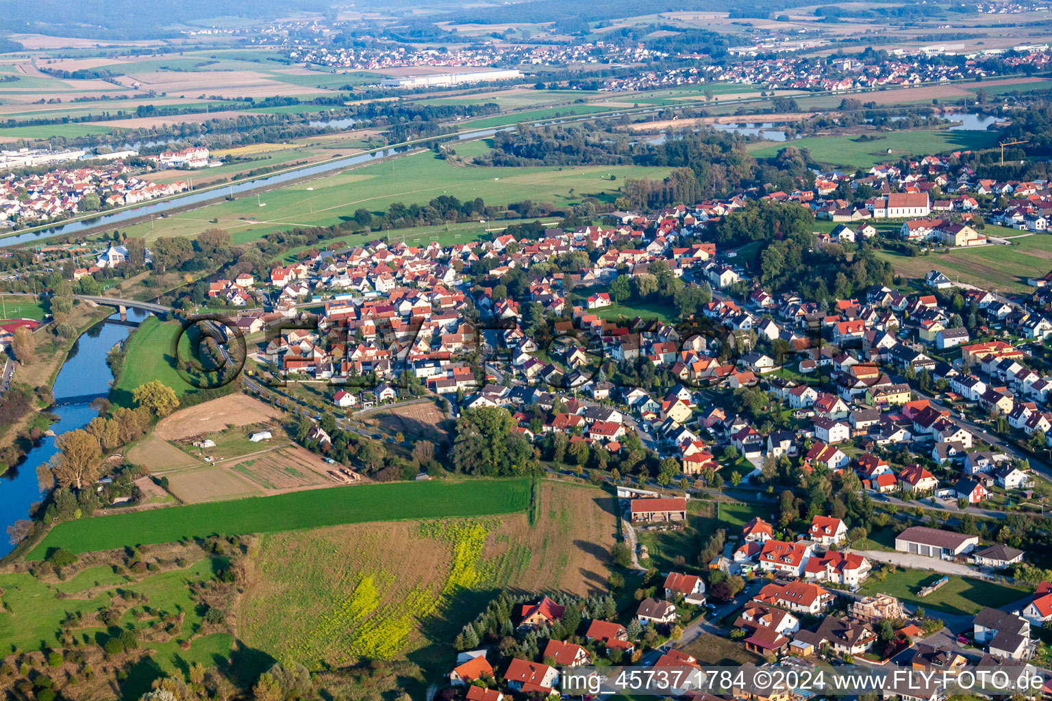 Luftbild von Ortsteil Sassanfahrt in Hirschaid im Bundesland Bayern, Deutschland