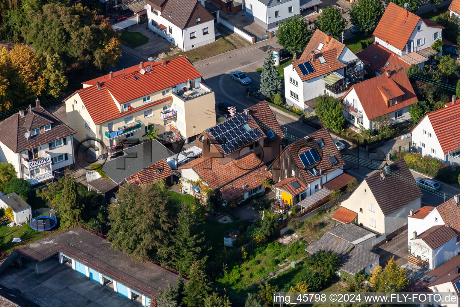 Drohnenbild von Siedlung Gartenstadt in Kandel im Bundesland Rheinland-Pfalz, Deutschland