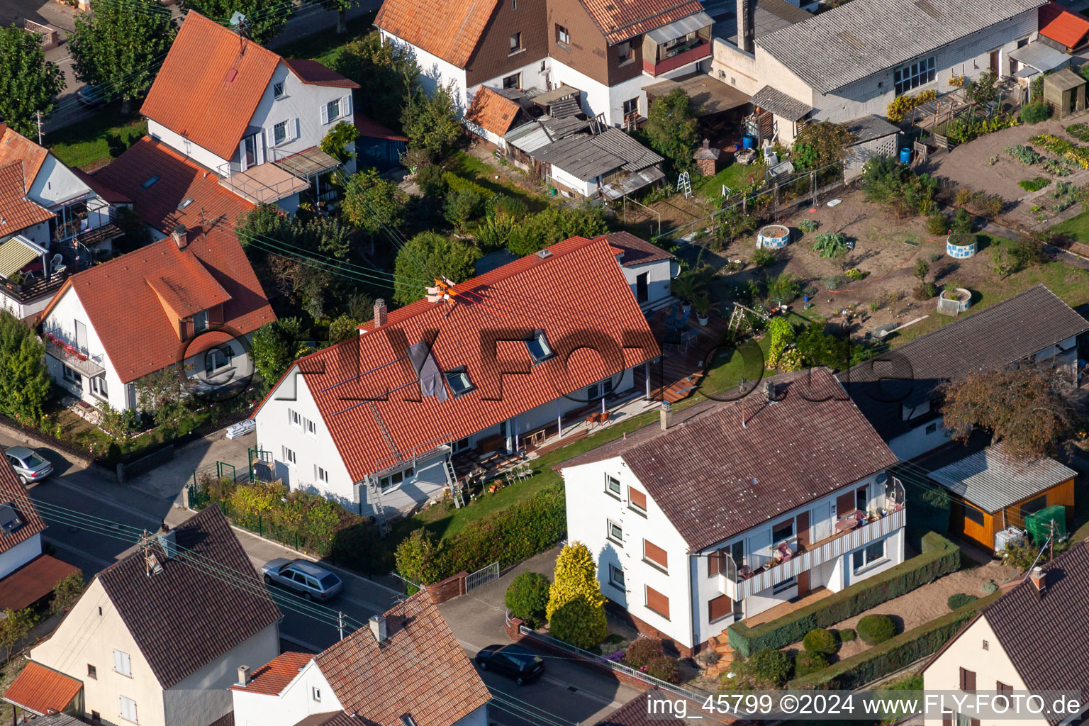 Siedlung Gartenstadt in Kandel im Bundesland Rheinland-Pfalz, Deutschland aus der Drohnenperspektive