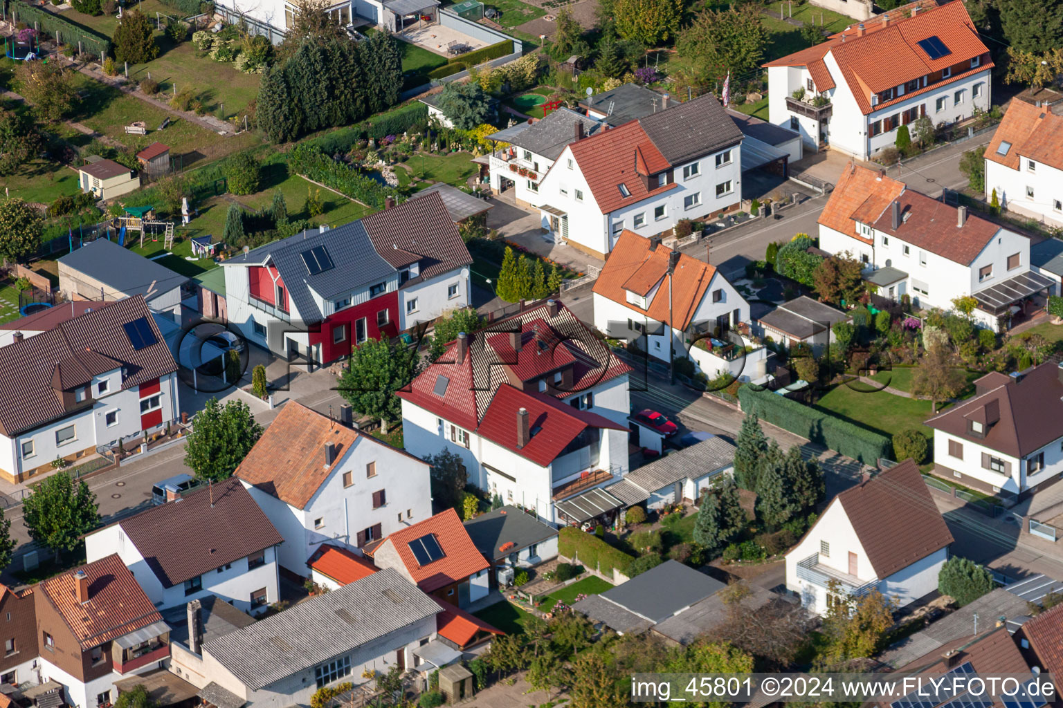 Siedlung Gartenstadt in Kandel im Bundesland Rheinland-Pfalz, Deutschland von der Drohne aus gesehen