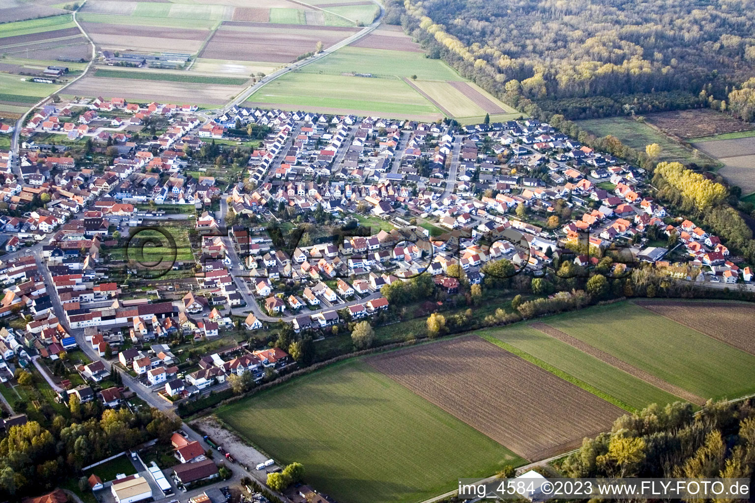 Luftaufnahme von Hördt von Südosten im Bundesland Rheinland-Pfalz, Deutschland