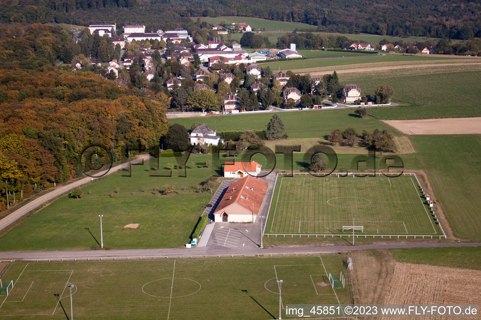 Luftaufnahme von Drachenbronn-Birlenbach im Bundesland Bas-Rhin, Frankreich