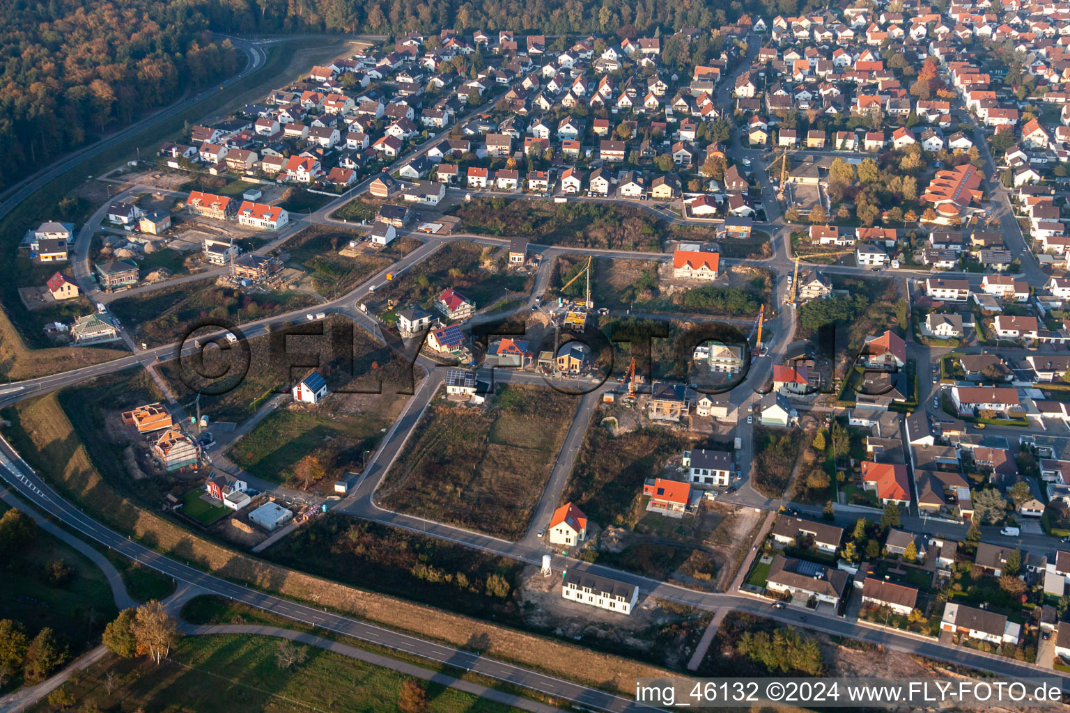 Schrägluftbild von Forstlandallee in Jockgrim im Bundesland Rheinland-Pfalz, Deutschland