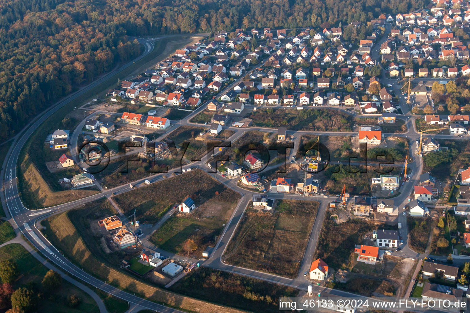Forstlandallee in Jockgrim im Bundesland Rheinland-Pfalz, Deutschland von oben
