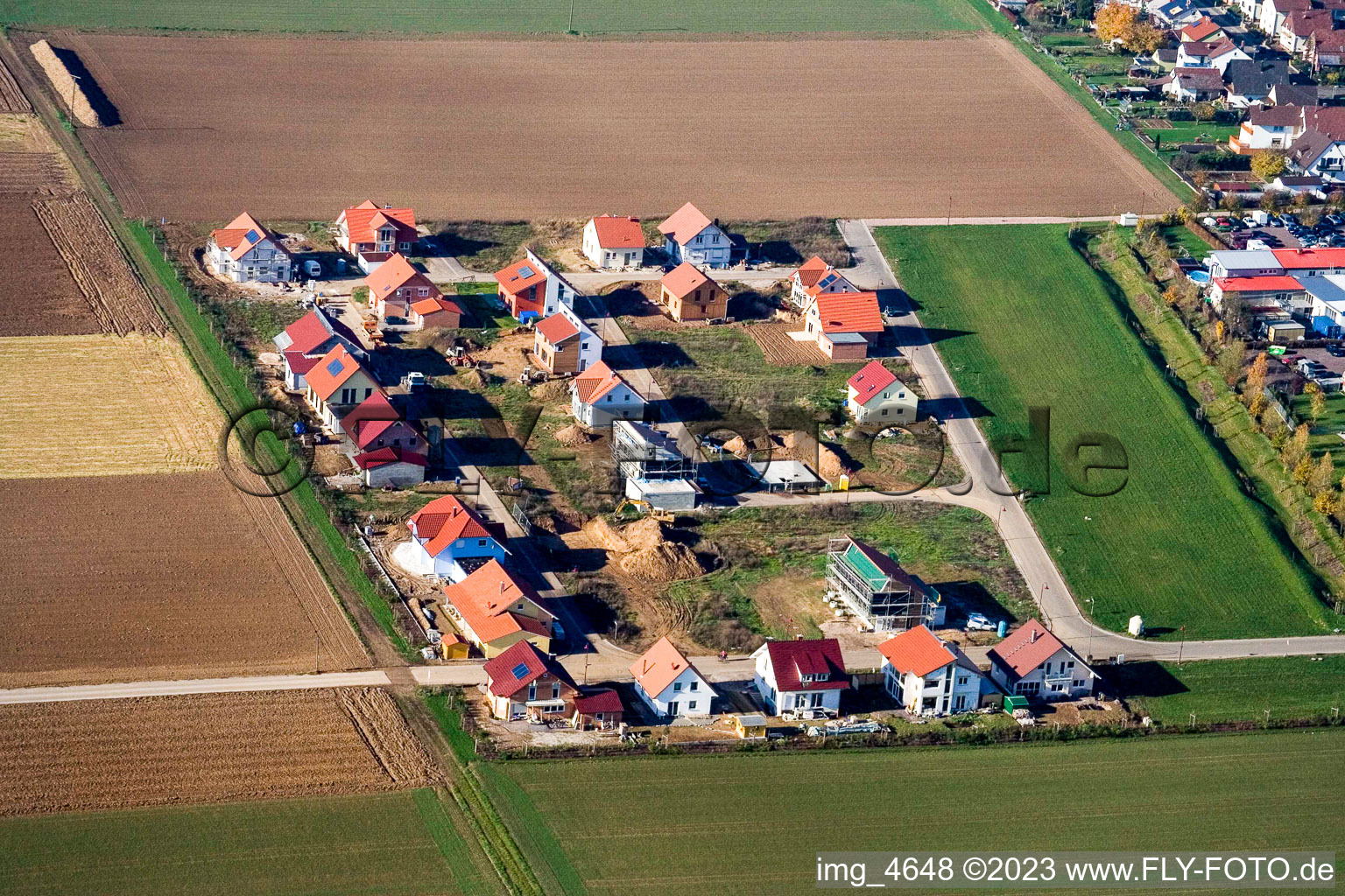 Schrägluftbild von Steinweiler, Neubaugebiet Brotäcker im Bundesland Rheinland-Pfalz, Deutschland