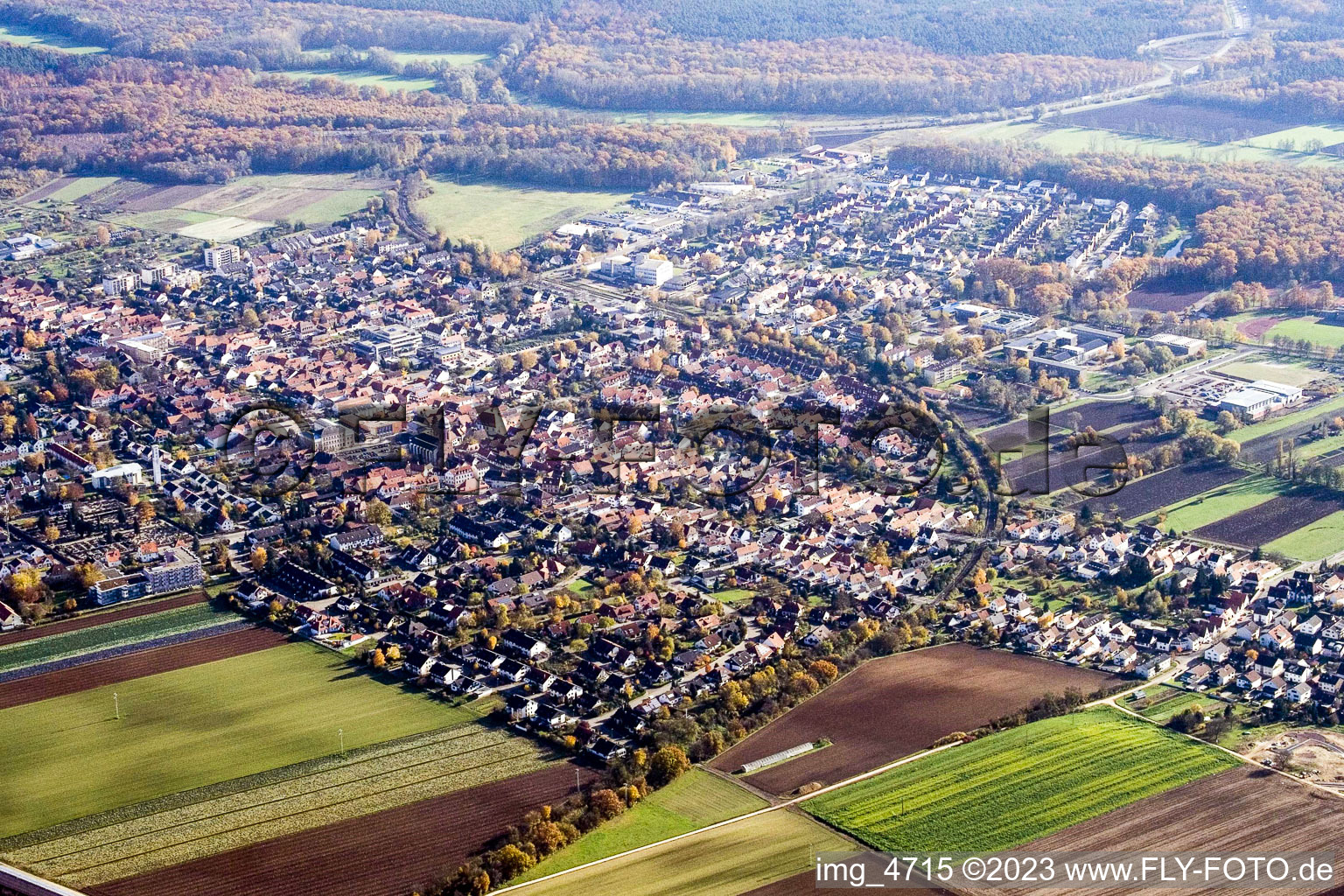 Schrägluftbild von Kandel von Nordwesten im Bundesland Rheinland-Pfalz, Deutschland