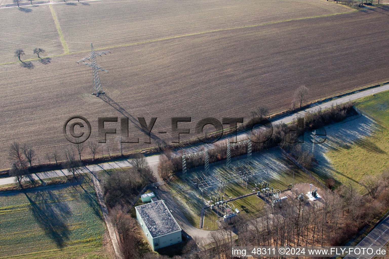 Umspannwerk in Bad Bergzabern im Bundesland Rheinland-Pfalz, Deutschland vom Flugzeug aus