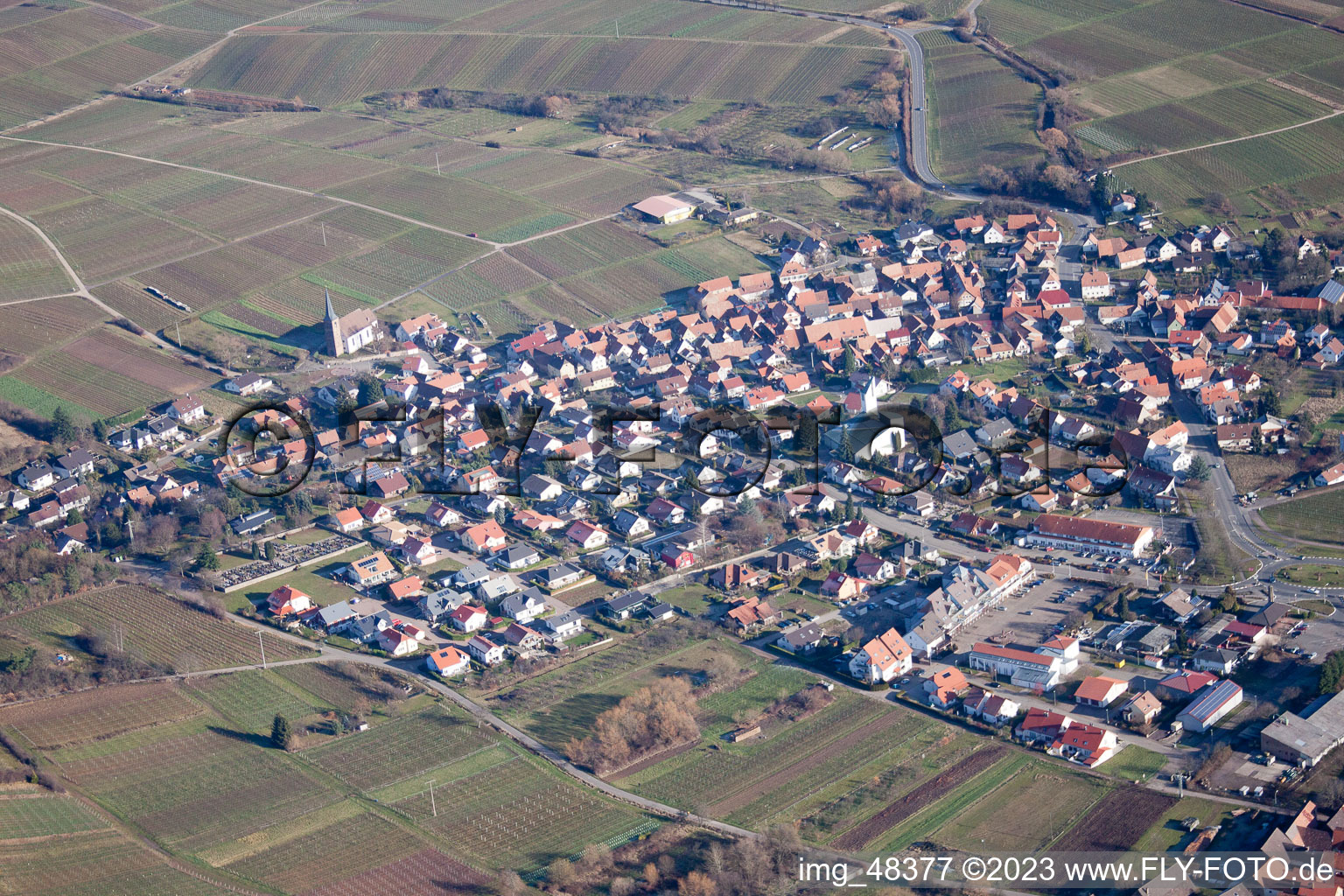 Luftaufnahme von Ortsteil Schweigen in Schweigen-Rechtenbach im Bundesland Rheinland-Pfalz, Deutschland