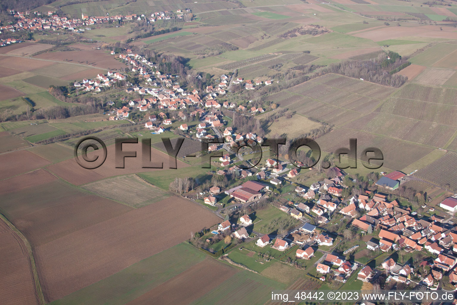 Steinseltz im Bundesland Bas-Rhin, Frankreich von einer Drohne aus