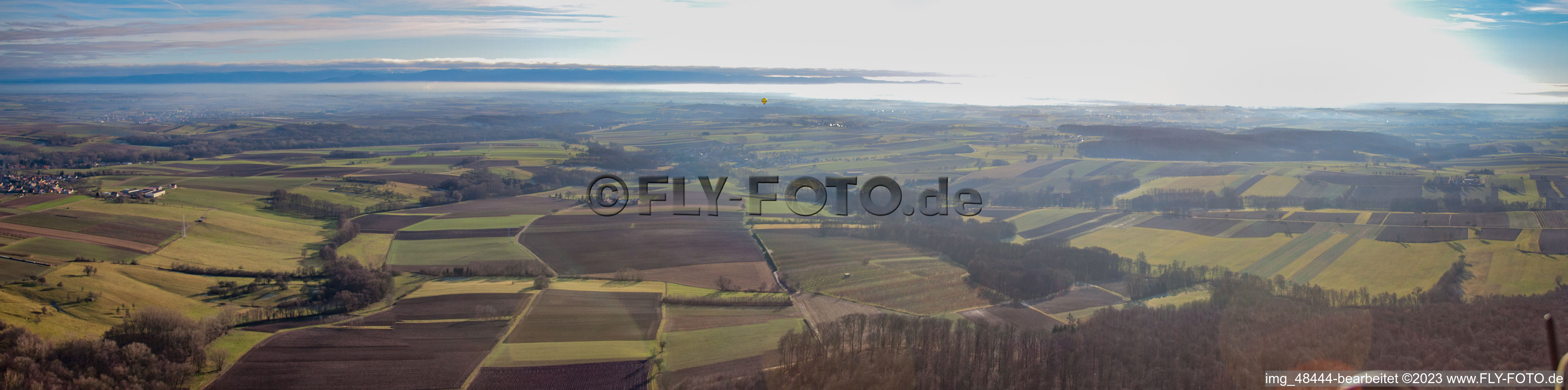 Luftaufnahme von Panorama in Steinseltz im Bundesland Bas-Rhin, Frankreich
