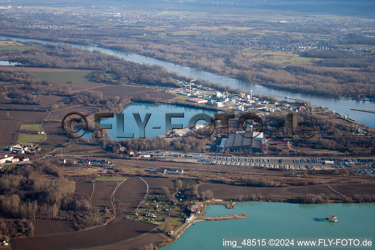 Lauterbourg, Hafen im Bundesland Bas-Rhin, Frankreich aus der Vogelperspektive