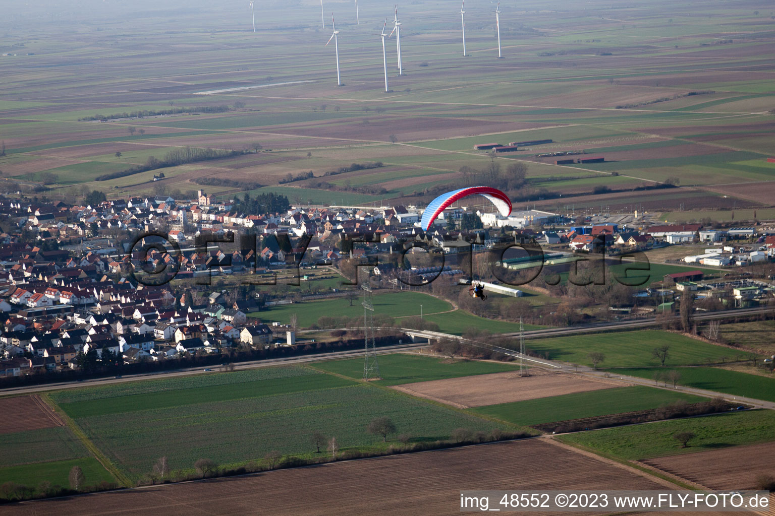 Rülzheim im Bundesland Rheinland-Pfalz, Deutschland aus der Luft