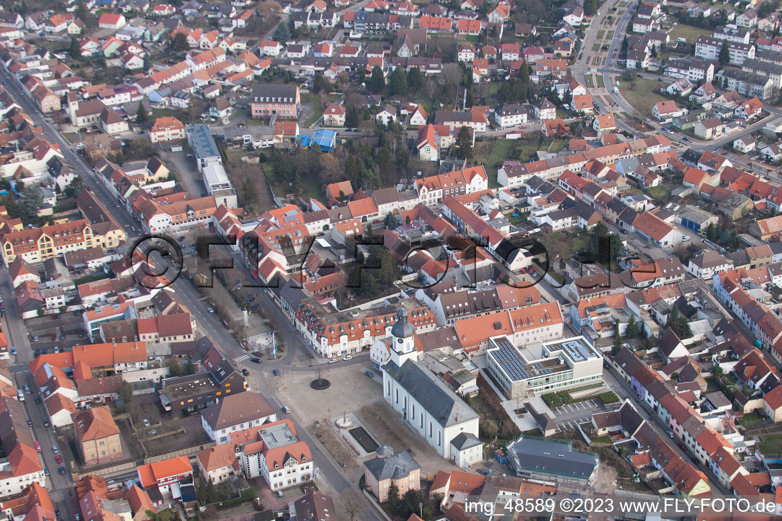 Philippsburg im Bundesland Baden-Württemberg, Deutschland aus der Luft betrachtet