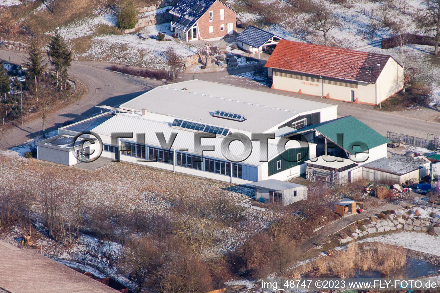 Luftbild von Neuenbürg, Fa. AVN GmbH im Bundesland Baden-Württemberg, Deutschland