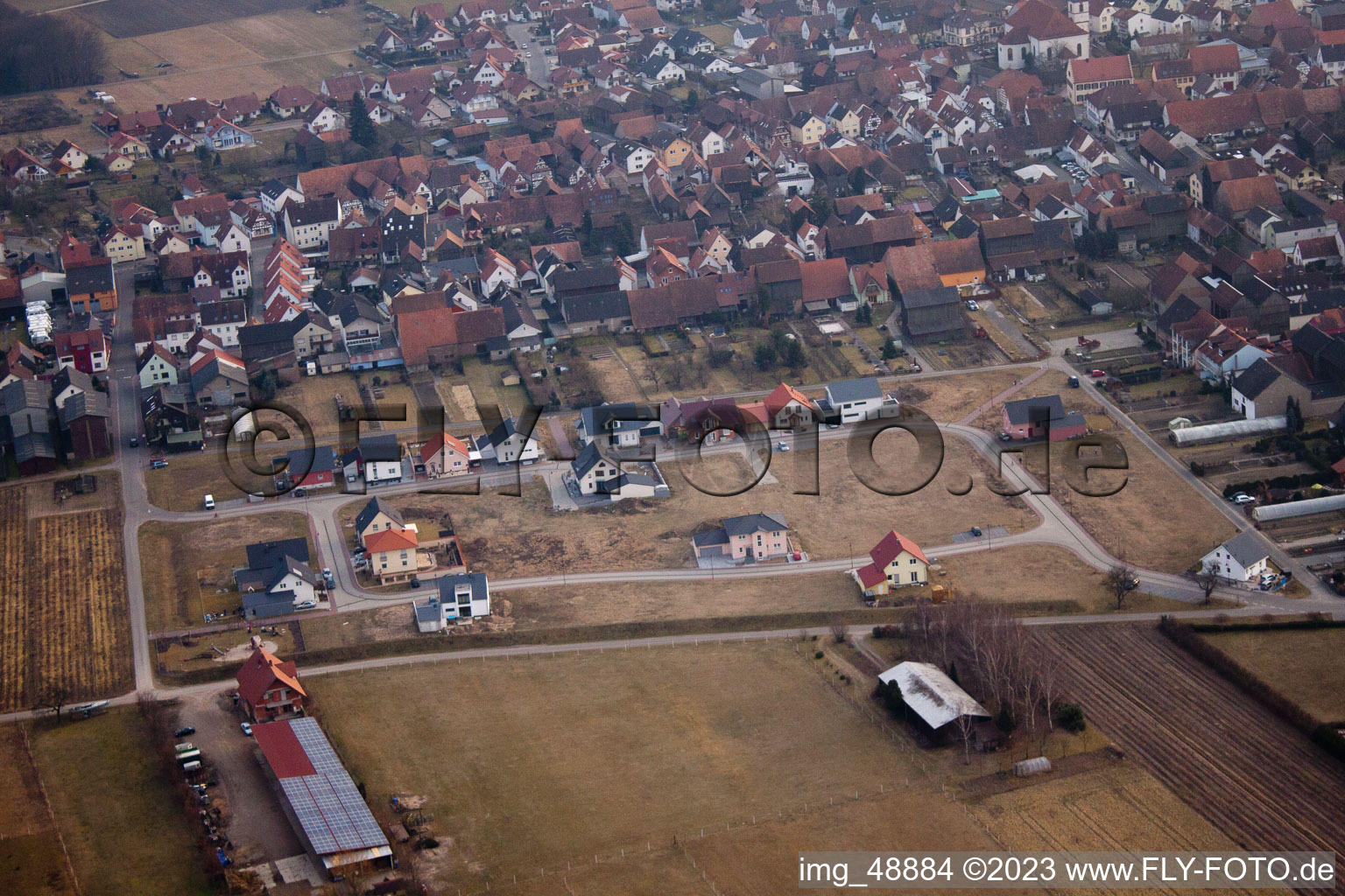 Schrägluftbild von Hatzenbühl, Neubaugebiet im Bundesland Rheinland-Pfalz, Deutschland