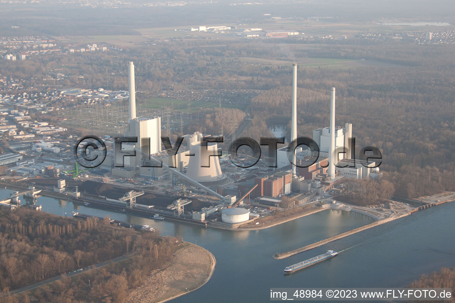 Luftaufnahme von Rheinhafen, ENBW-Neubau in Karlsruhe im Bundesland Baden-Württemberg, Deutschland