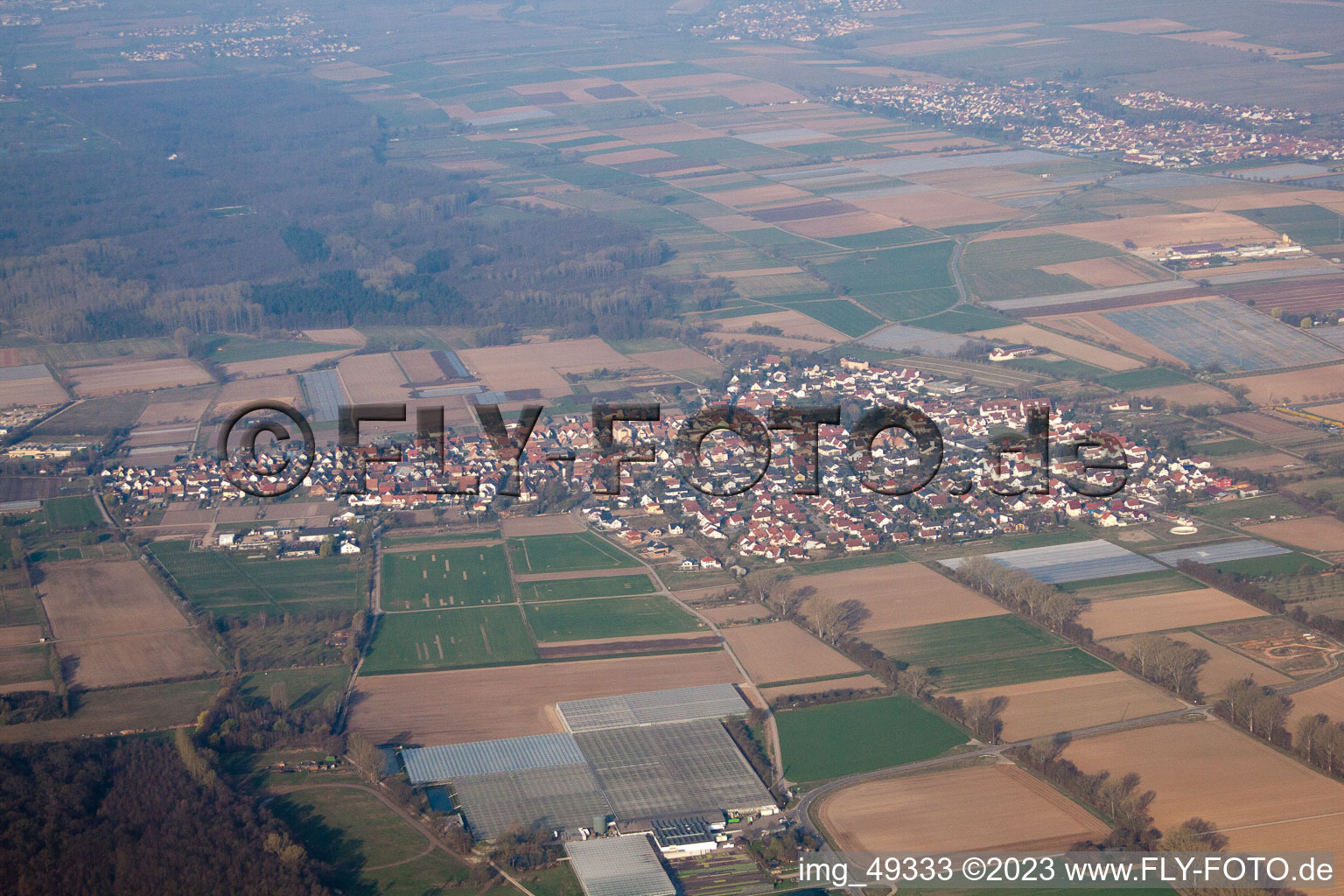 Zeiskam im Bundesland Rheinland-Pfalz, Deutschland von der Drohne aus gesehen