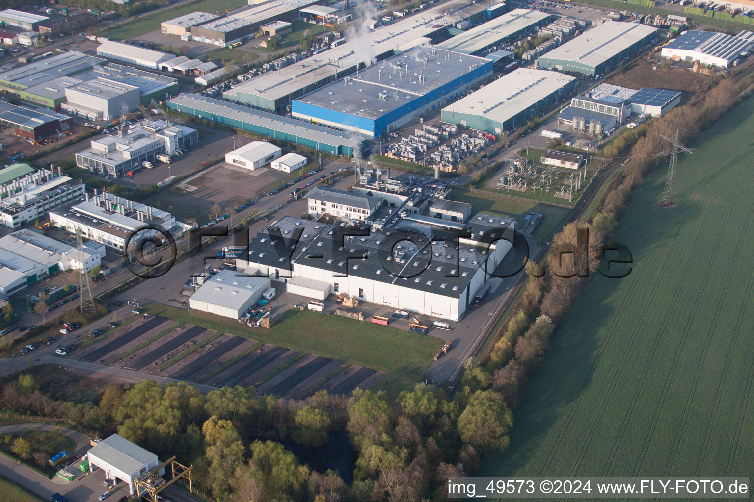 Offenbach an der Queich, Industriegebiet im Bundesland Rheinland-Pfalz, Deutschland von der Drohne aus gesehen