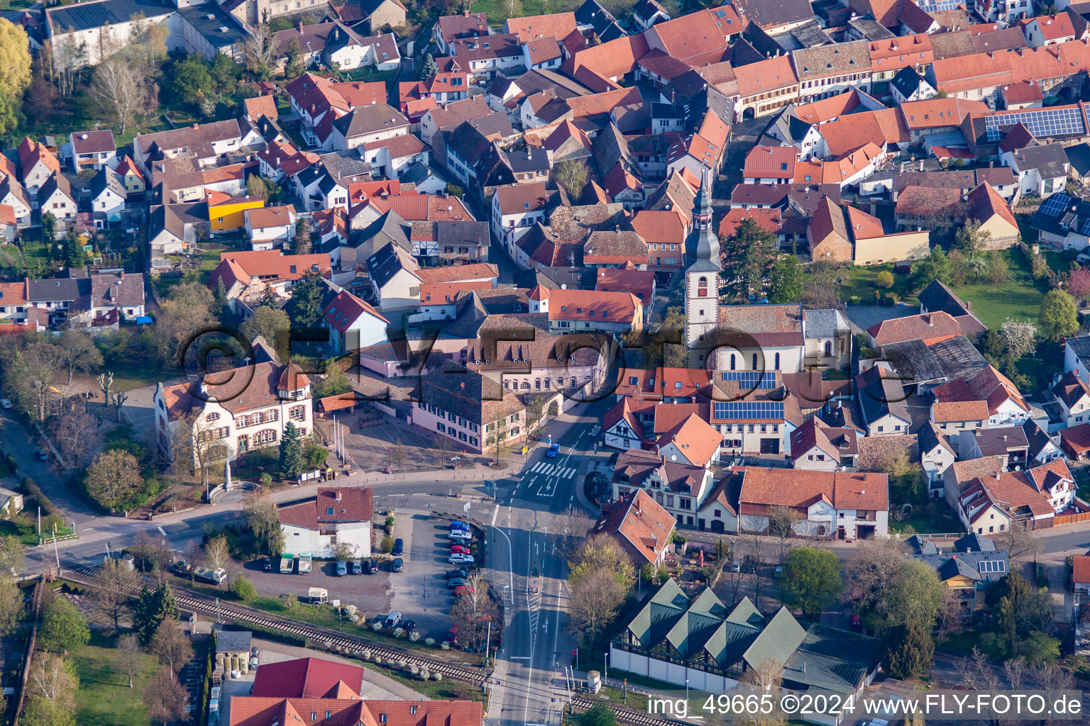 Luftbild von Kirchheim an der Weinstraße im Bundesland Rheinland-Pfalz, Deutschland