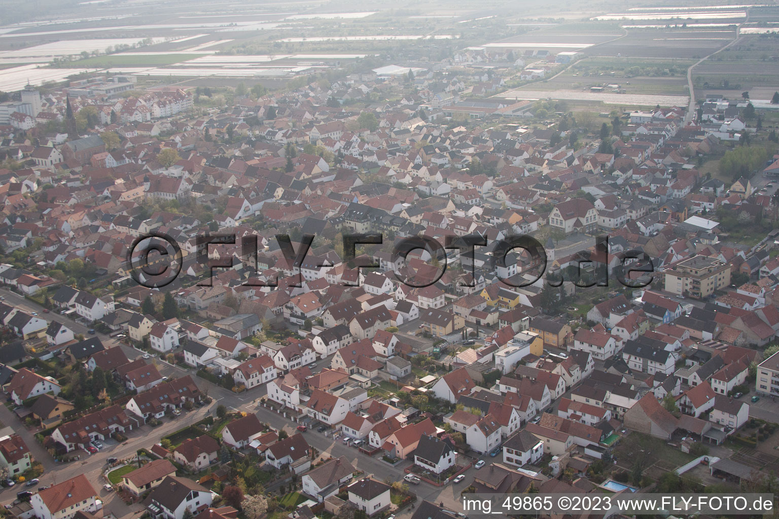 Drohnenbild von Lambsheim im Bundesland Rheinland-Pfalz, Deutschland